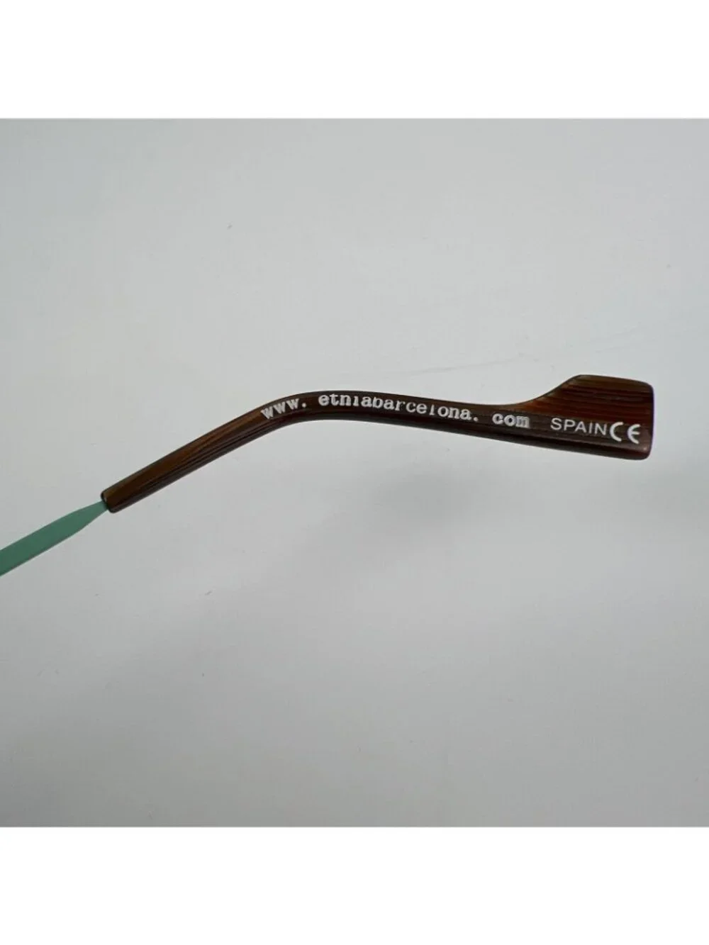 Etnia Barcelona item description
